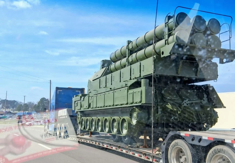 Макет «Бук-М3» в США