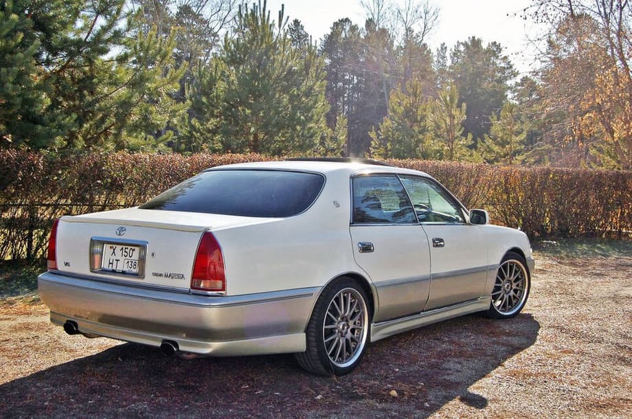 Toyota Crown Majesta