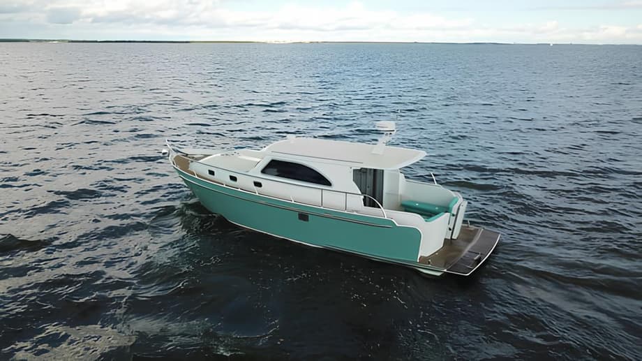 Яхта «Кураж»