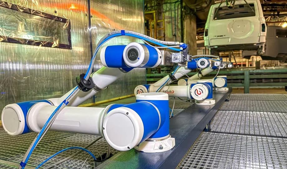 Роботы в цеху УАЗа