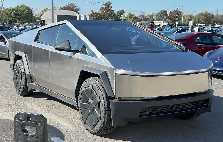  Tesla Cybertruck