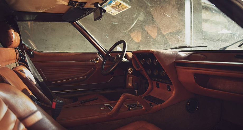 салон Lamborghini Miura SV