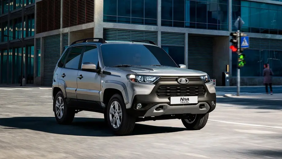 Lada Niva Travel