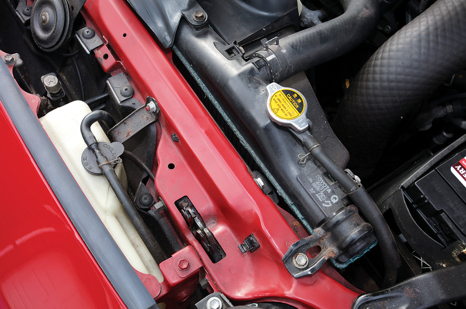 Радиатор Toyota Supra 