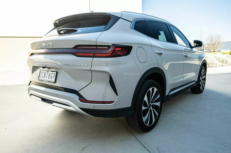 BYD Sealion 6