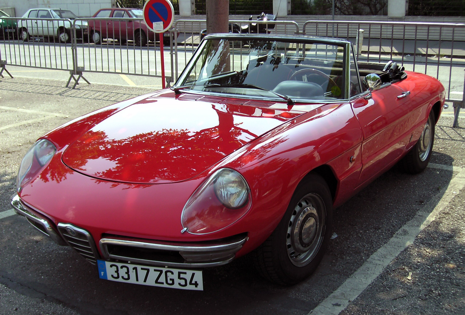 Alfa Romeo Spider Duetto