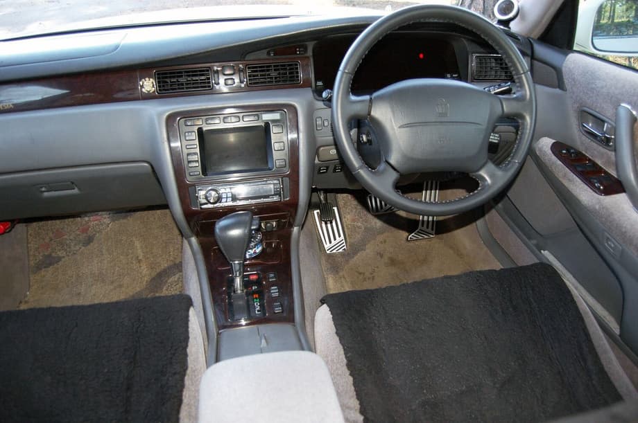 Toyota Crown Majesta