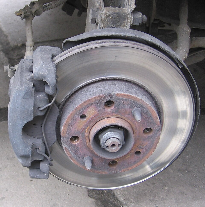 Дисковый тормоз