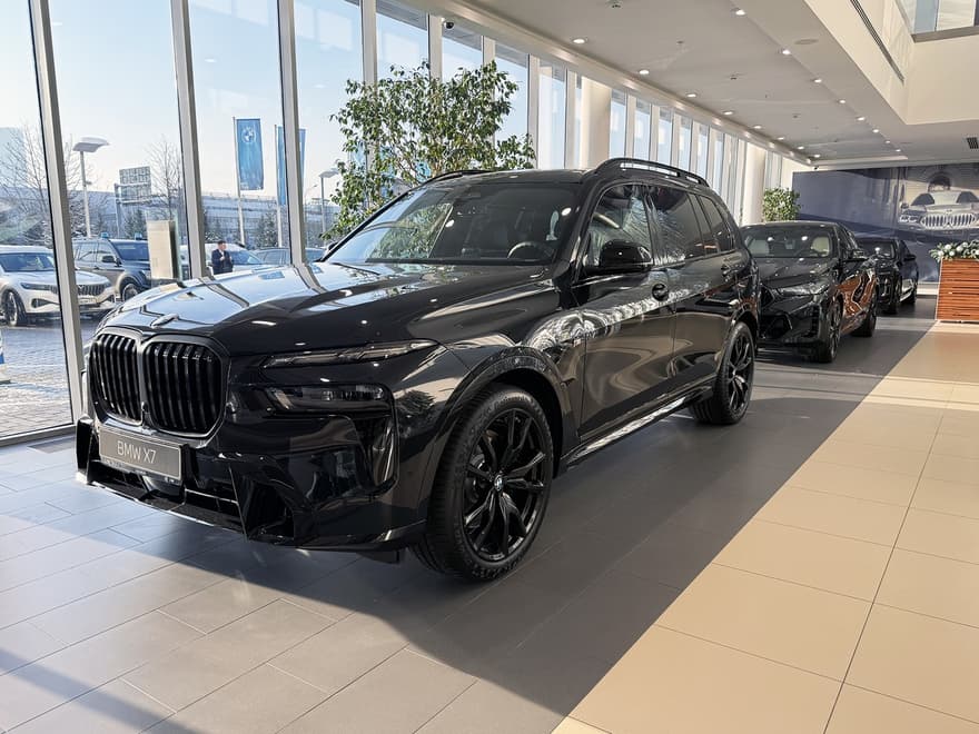 BMW X7