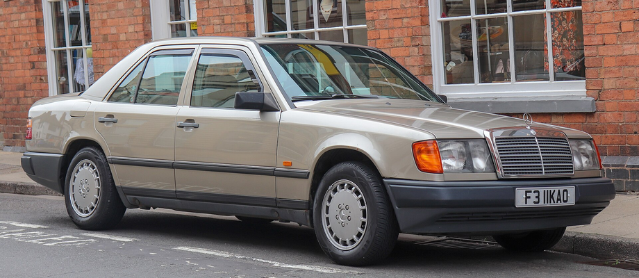 Mercedes-Benz W124