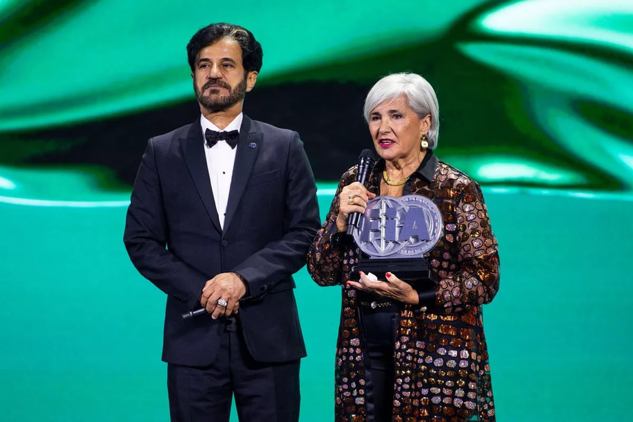 Уникальная награда FIA за достижения всей жизни