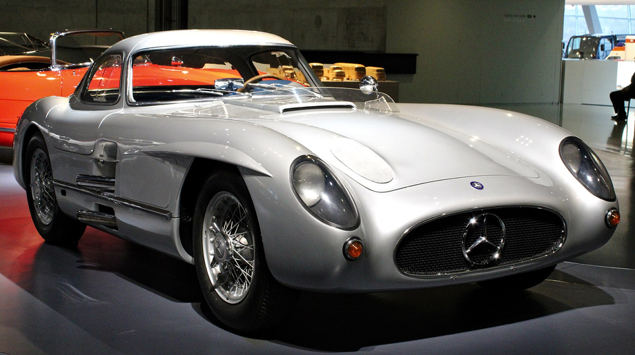 Mercedes-Benz 300 SLR Uhlenhaut Coupé
