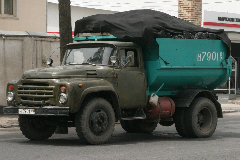 ZIL-MMZ-555