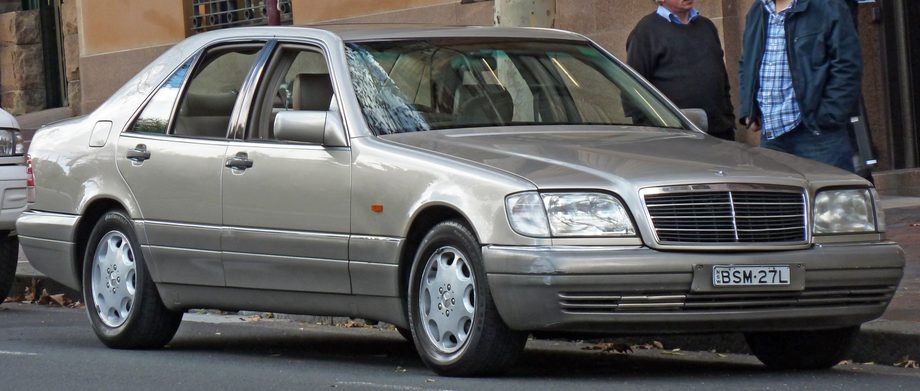 Mercedes-Benz W140 