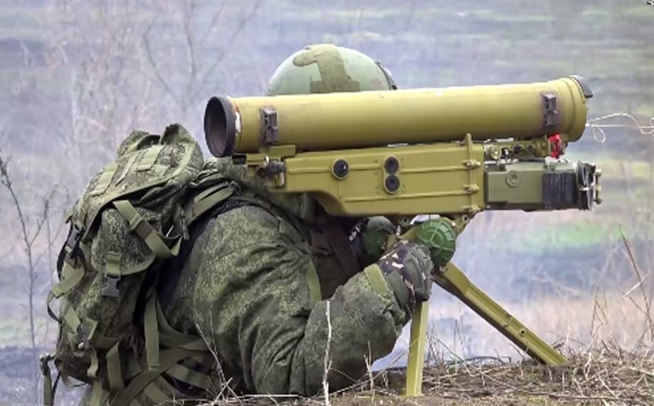 It hits accurately at a distance of 80 meters to 2 kilometers, even at night