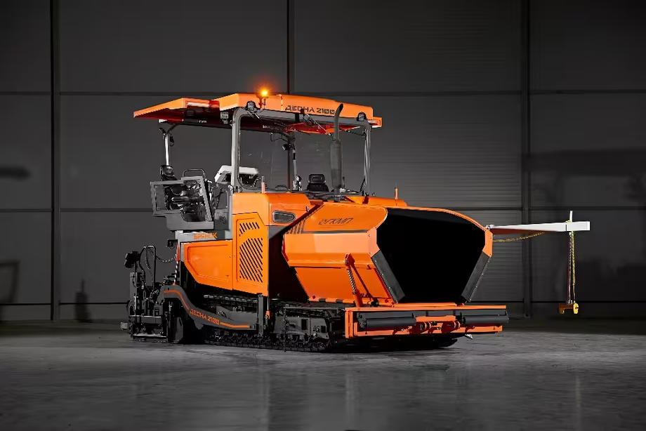 Asphalt paver "Desna 2100"