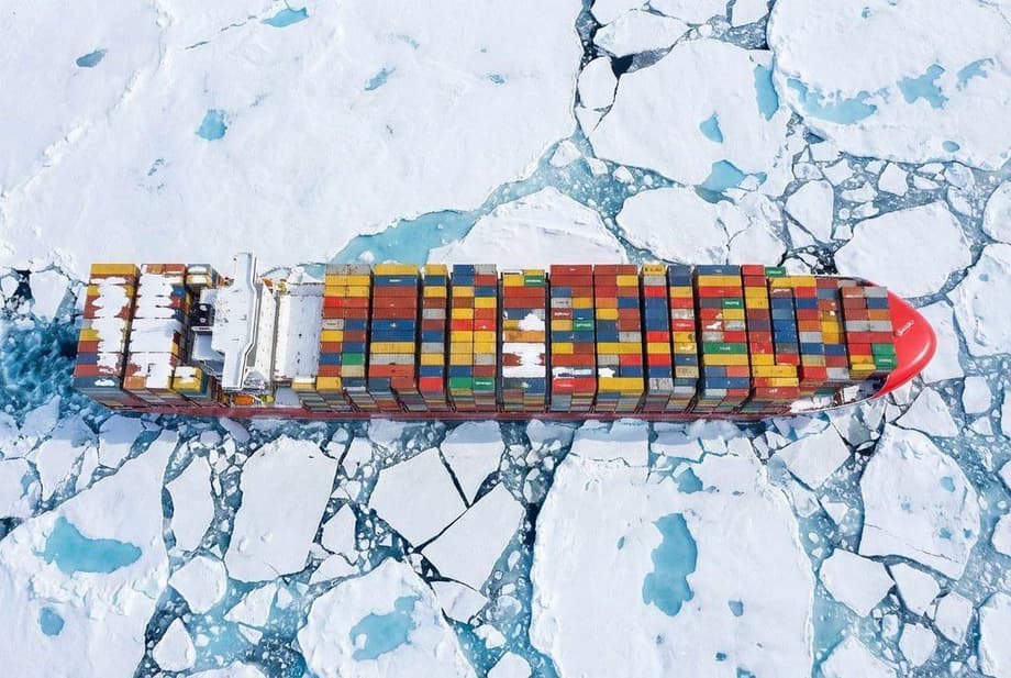 Render of the future container ship