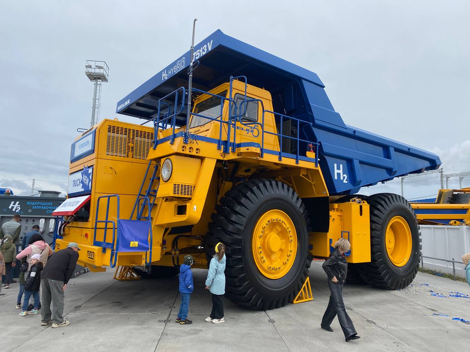 «BelAZ-7513V»