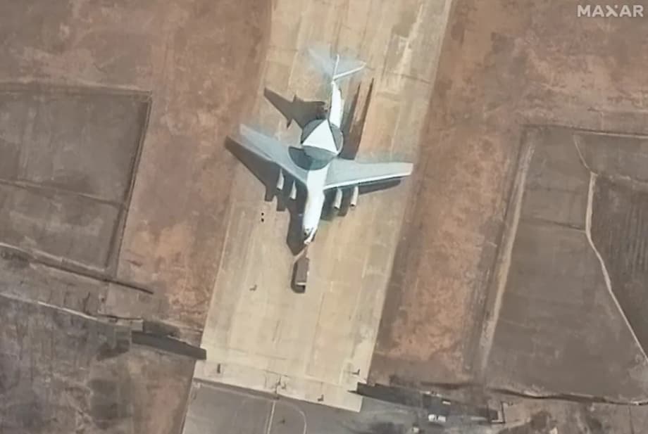 Satellite image of AEW&C based on Il-76