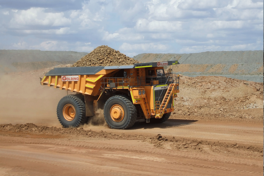 БелАЗ серии 7530