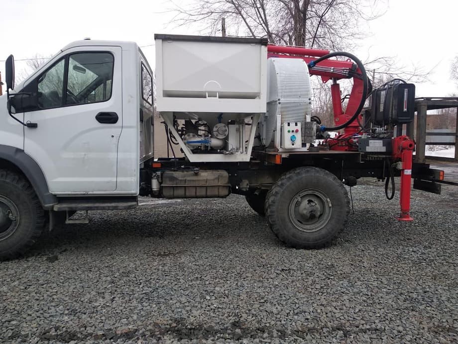 Смесительно-зарядный модуль на шасси «Садко NEXT»