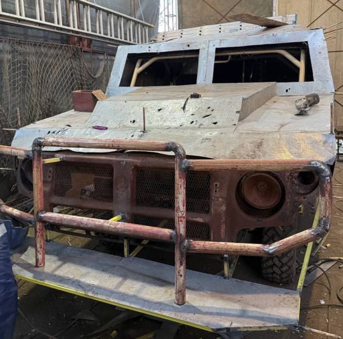 Model of the Tigr-M car on the Desertcross chassis