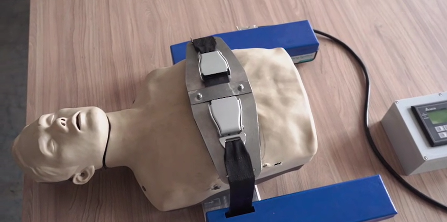 Портативный аппарат для автоматического массажа сердца