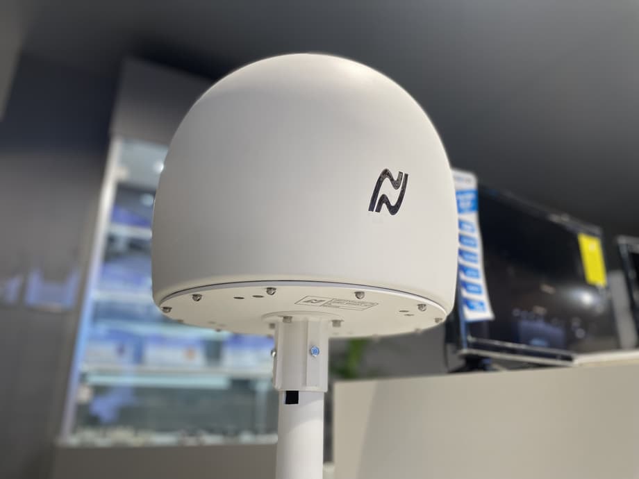 Приемная антенна цифрового эфирного телевидения DVB-T2 для морских судов