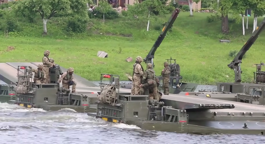 военные НАТО