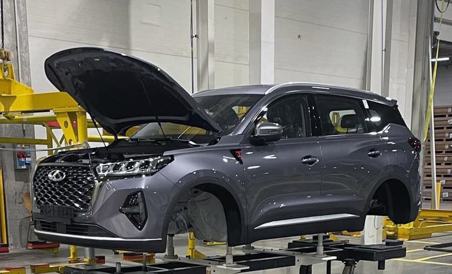 Chery Tiggo 7 Pro Max обзаводится силовым агрегатом и элементами подвески практически вручную