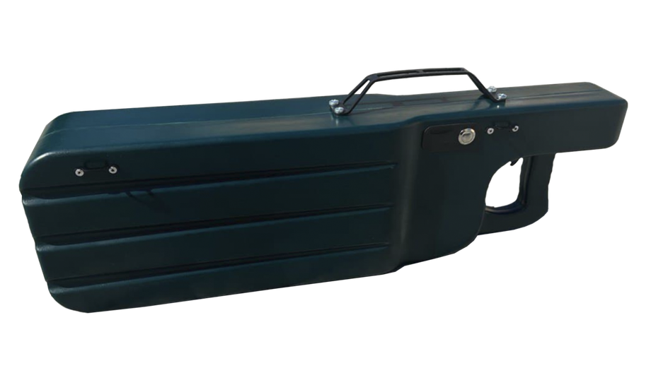 Переносное устройство бьет на расстояние до двух километров и подавляет навигацию БПЛА в диапазоне трех частот: 2,4 ГГц, 5,2&nbsp;ГГц, и 5.8 ГГц.