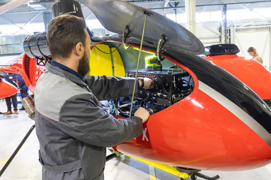 Assembly at the Aeromax site