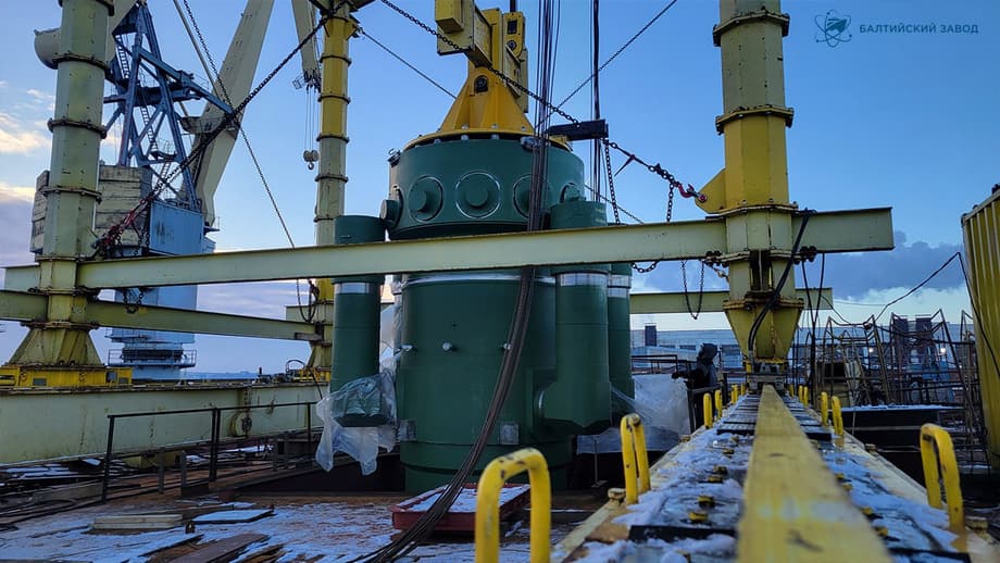 Следующим этапом установки реактора станет монтаж вспомогательного оборудования и арматуры