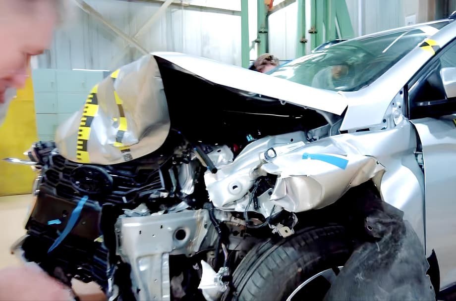 АвтоВАЗ впервые опубликовал результаты краш-тестов Lada Iskra