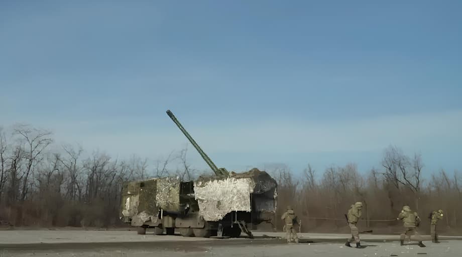 Новая САУ «Гиацинт-К» на огневой позиции