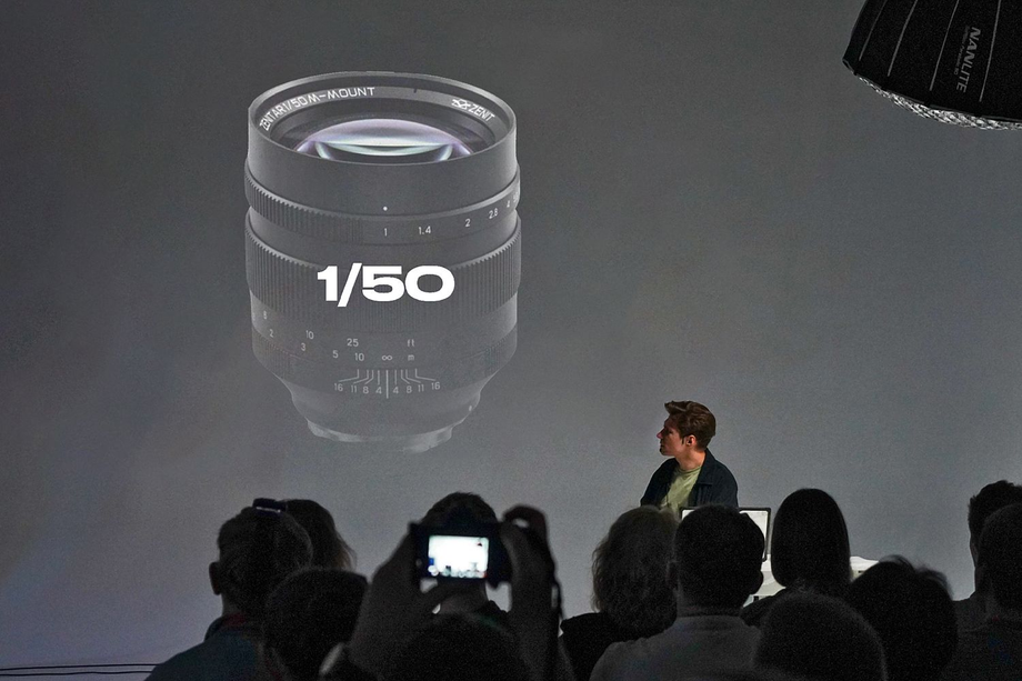 Фото с презентации объектива