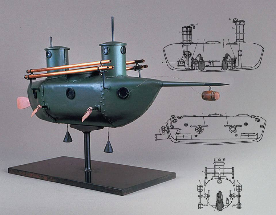Кадры в истории России подводного ракетосносца