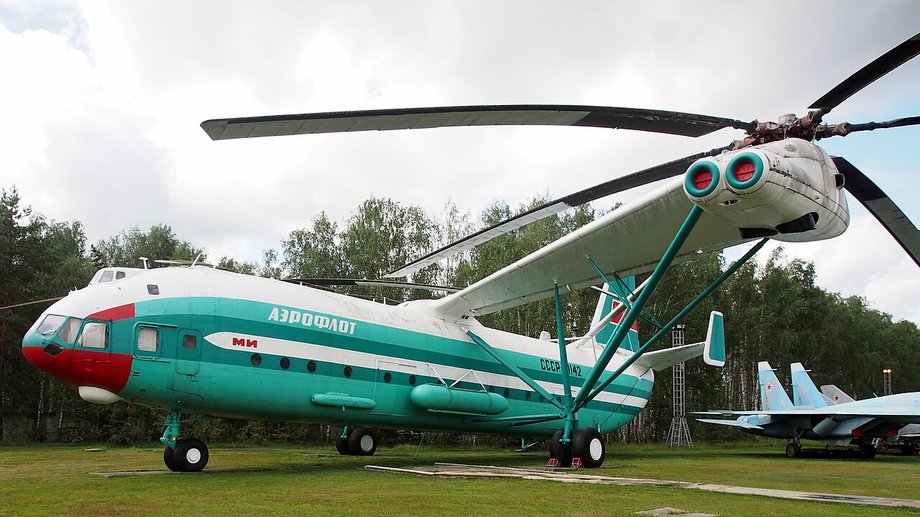 Миль В-12 в музее ВВС в Монино