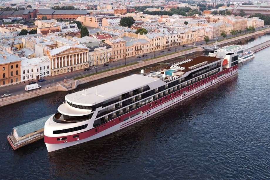 Круизный лайнер&nbsp;«Николай Жарков»