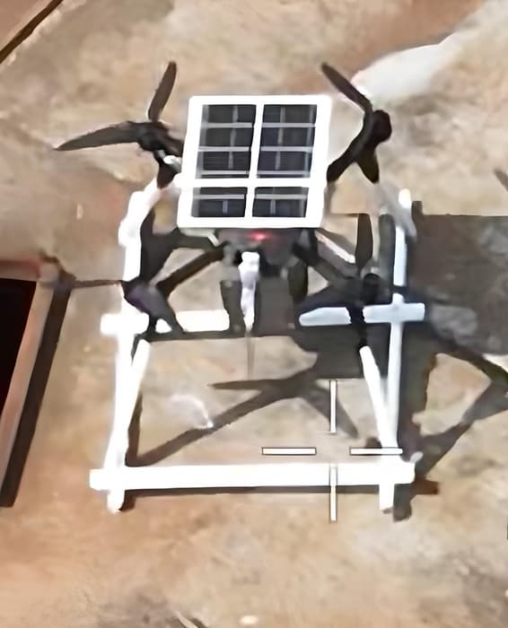 «Дрон-ждун» с солнечной панелью