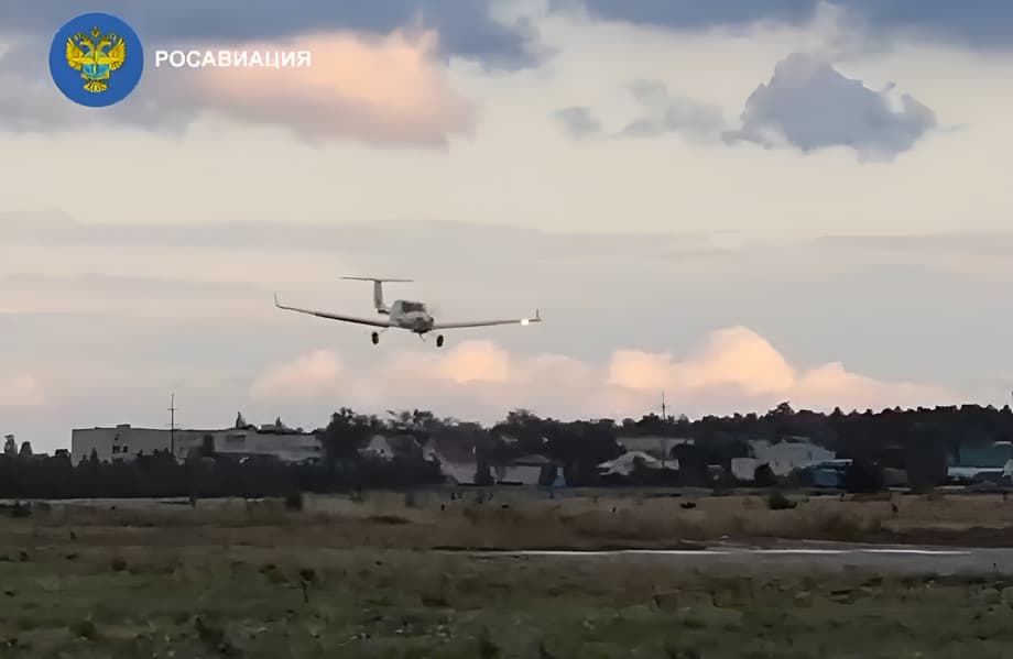 Курсанты Ульяновского авиаинститута посадили самолёт без переднего колеса шасси