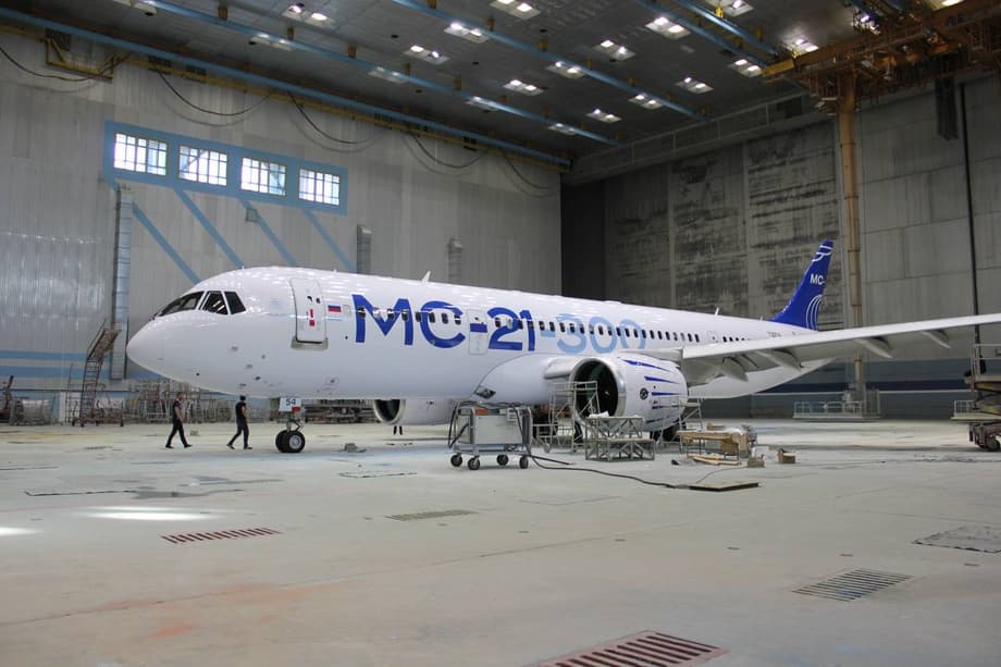 Painting of MC-21-310