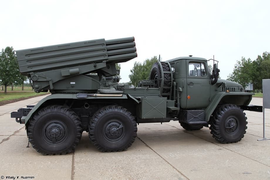 Vehículo de combate 2B17-1 del MLRS 9K51M «Tornado-G»