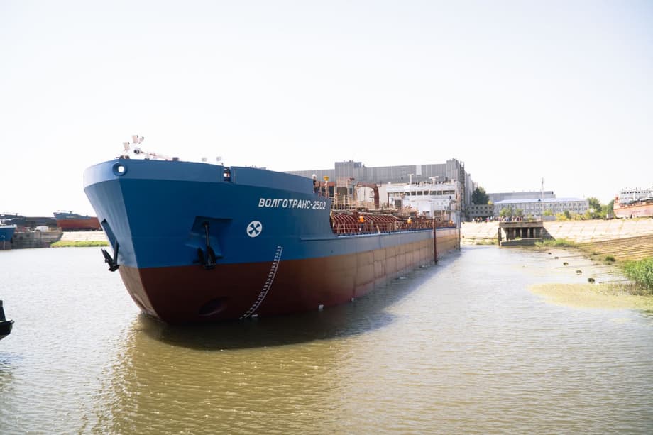 &nbsp;Танкер-химовоз проекта RST 25/7&nbsp;«Волготранс — 2502»