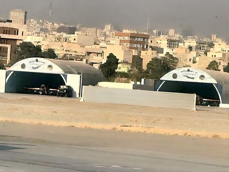 Як-130 на авиабазе в Иране