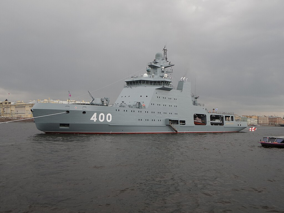 головной корабль проекта 23550 «Иван Папанин»