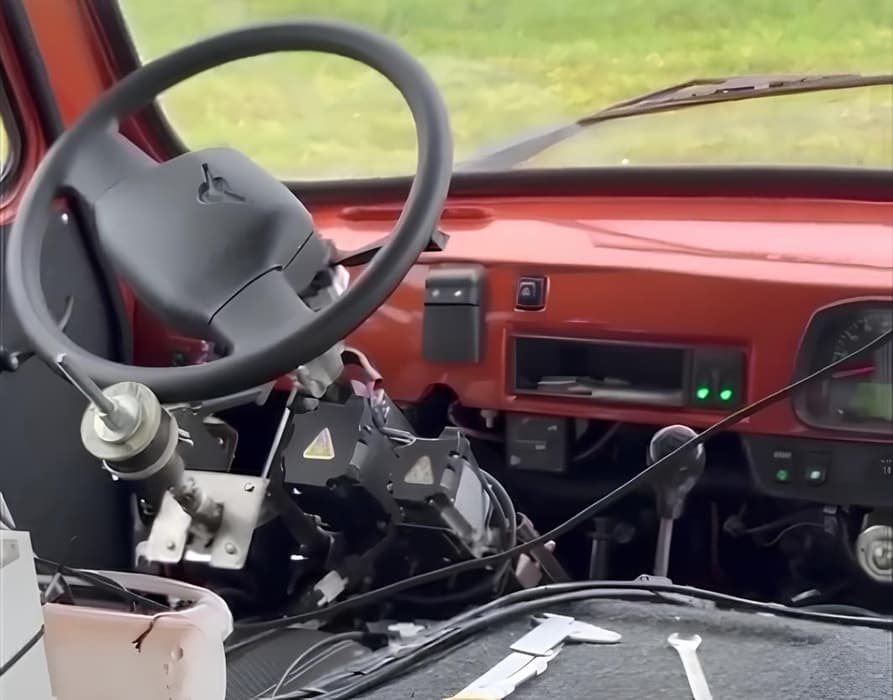 UAZ "Bukhanka" no tripulado