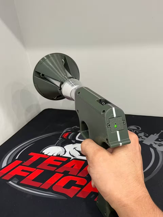 Net launcher against drones