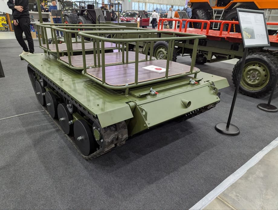 Гусеничный транспортёр «Чихуан»