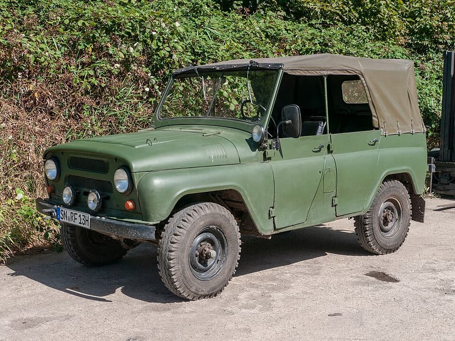 Soviet SUV UAZ-469